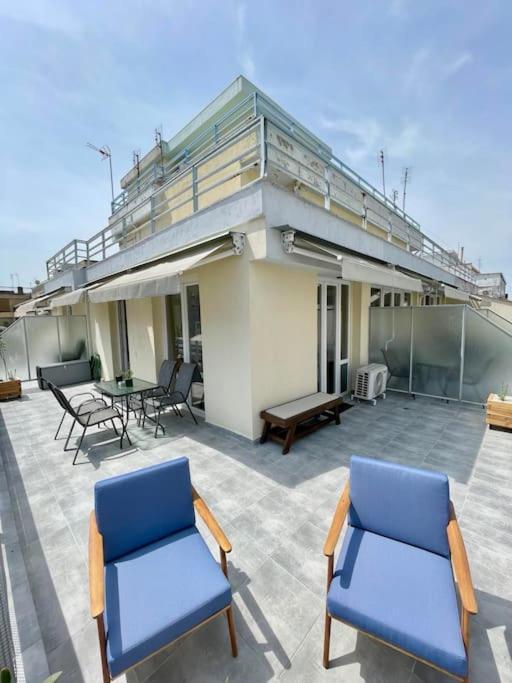 Domus City Apartment With Wonderful Balcony เทสซาโลนิกิ ภายนอก รูปภาพ